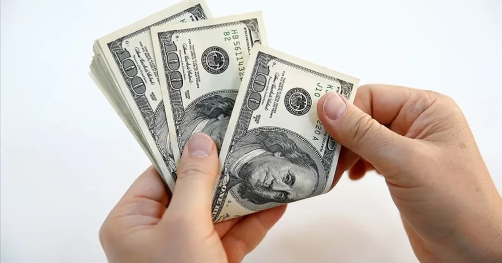Dolar Rekor Kırdı: Küresel Belirsizlikler ve Fed'in Kararları Etkili Oldu