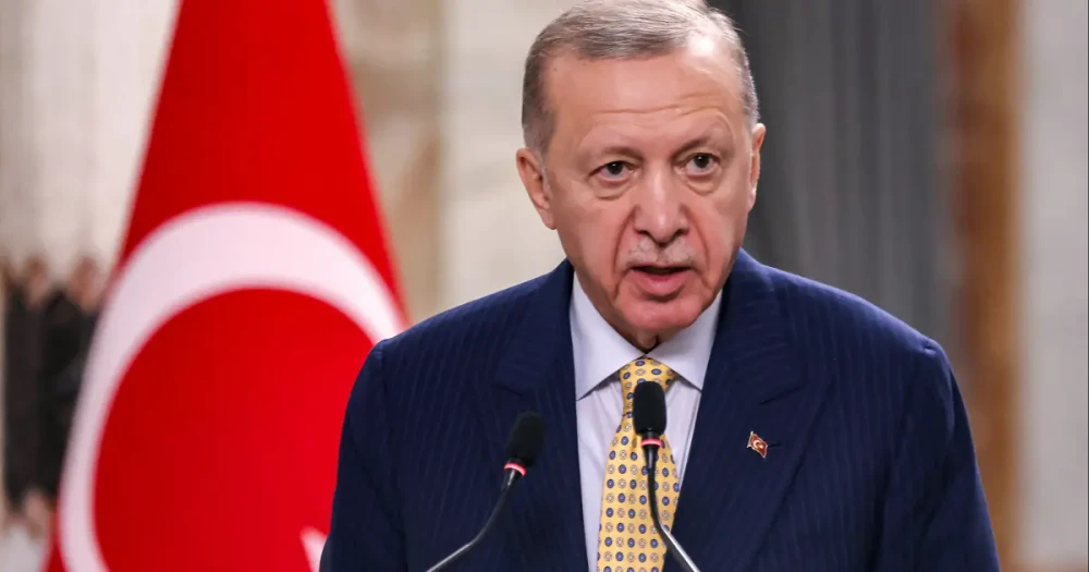 Türkiye'nin Güvenliği ve Ekonomik Tedbirler: Cumhurbaşkanı Erdoğan'dan Bayram Mesajı