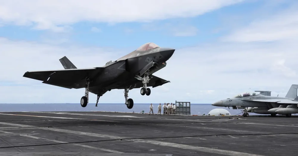ABD F-35'i İran Üzerinde Acil İniş Yaptı