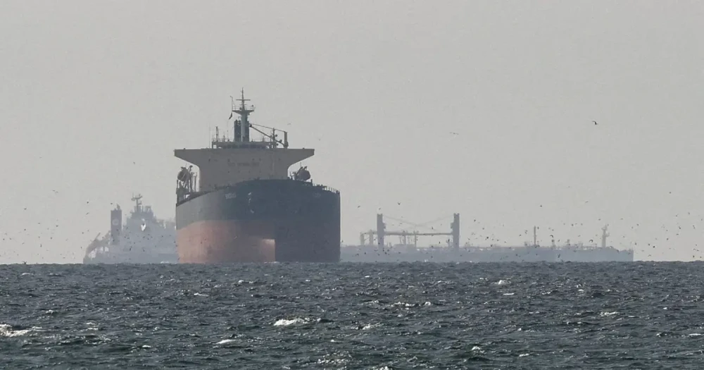 ABD'den İran Petrolüne Geçici Muafiyet: Küresel Enerji Piyasalarına Nefes Aldıracak Adım
