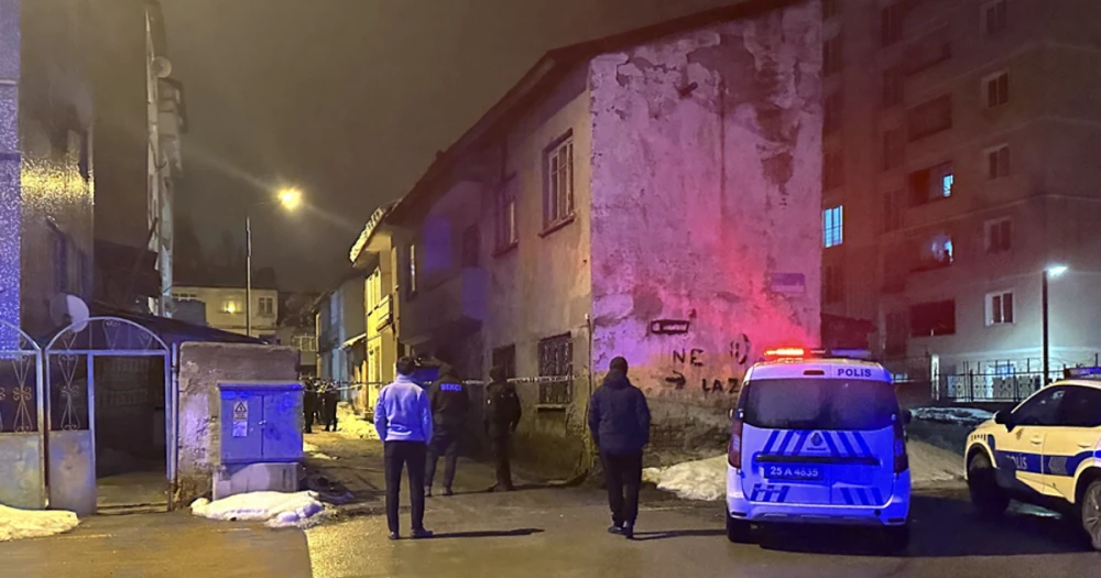 Erzurum'da Kan Donduran Cinayet: Sokakta Boğazı Kesilmiş Ceset Bulundu