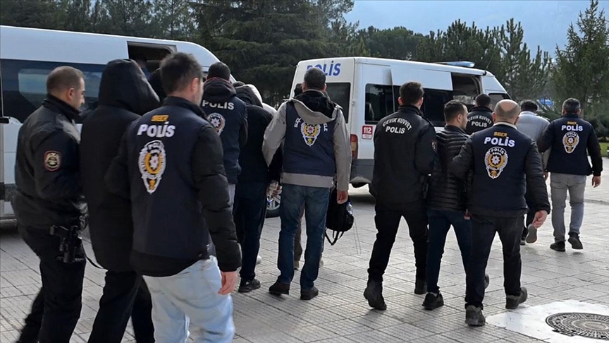 Şubat Ayında Yasa Dışı Bahis, Sanal Kumar ve Uyuşturucu Operasyonlarında Bin 877 Kişi Tutuklandı