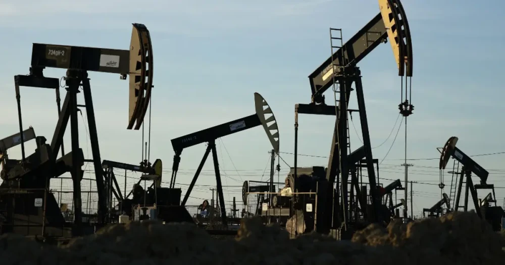 Trump'ın Mesajı Piyasaları Hareketlendirdi: Petrol Fiyatlarında Sert Düşüş