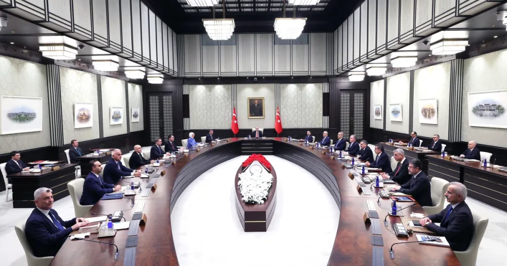 Kabine Toplantısı Başladı: Gündem Yoğun