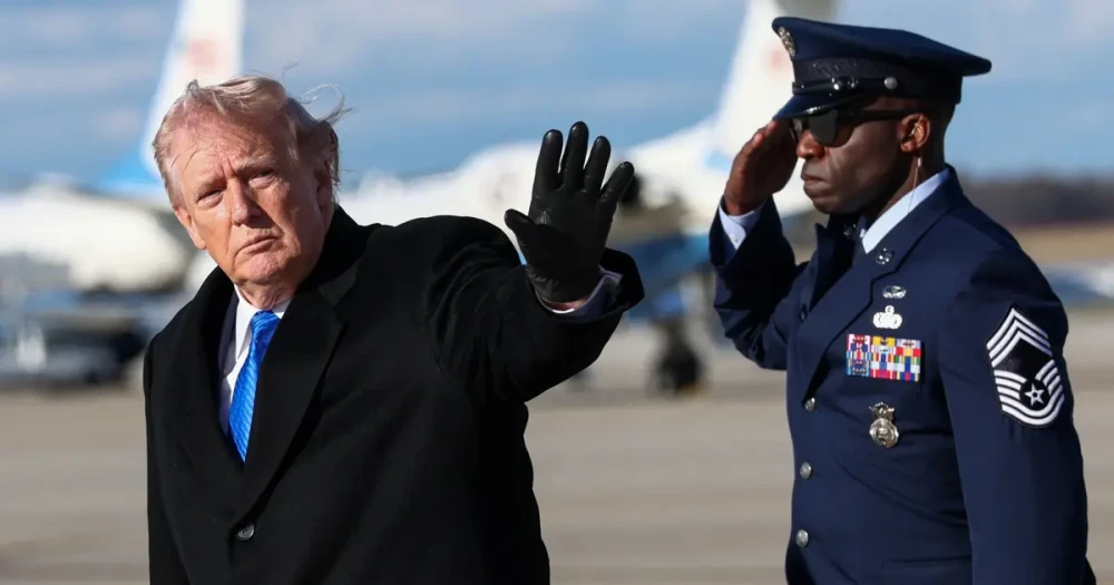 ABD'de Trump'a Halk Desteği Düşüşte, İran'a Yönelik Saldırılara Karşı Çıkış Artıyor