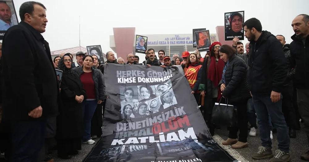 Kozmetik Fabrikası Yangını Davası Başladı: Aileler Adalet Arıyor
