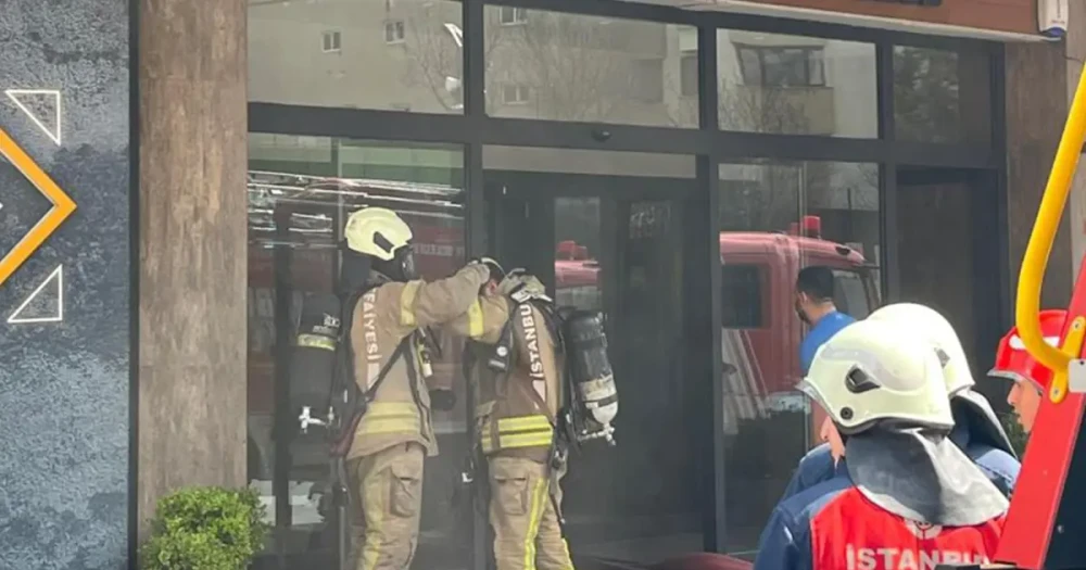 Acıbadem'de Spor Salonunda Yangın: Bir Kişi Kurtarıldı