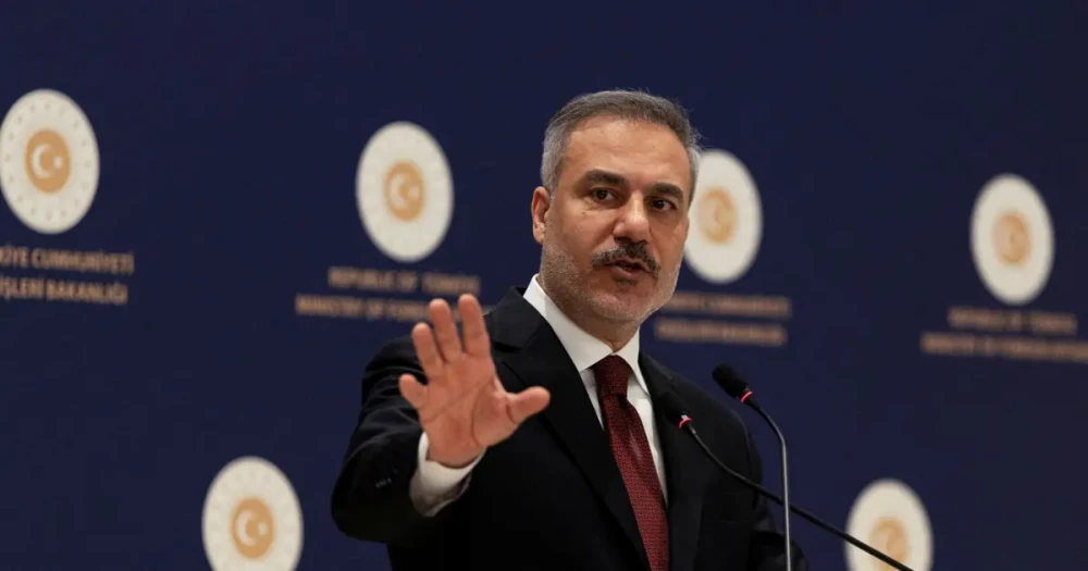 Dışişleri Bakanı Fidan'dan Yoğun Telefon Diplomasisi: Bölgesel Gelişmeler ve Barış Çabaları Masada