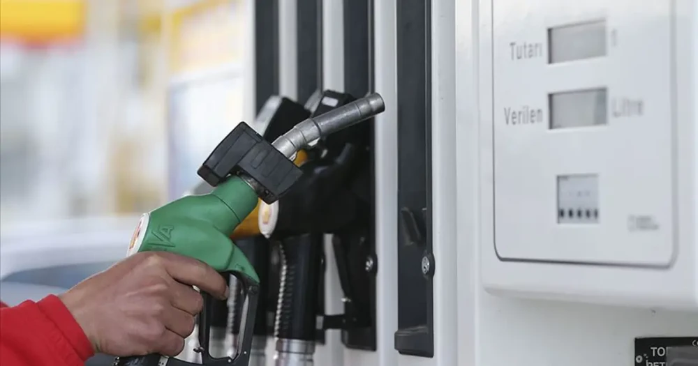 Motorine Büyük Zam Kapıda: Küresel Gerilim Fiyatları Uçuruyor