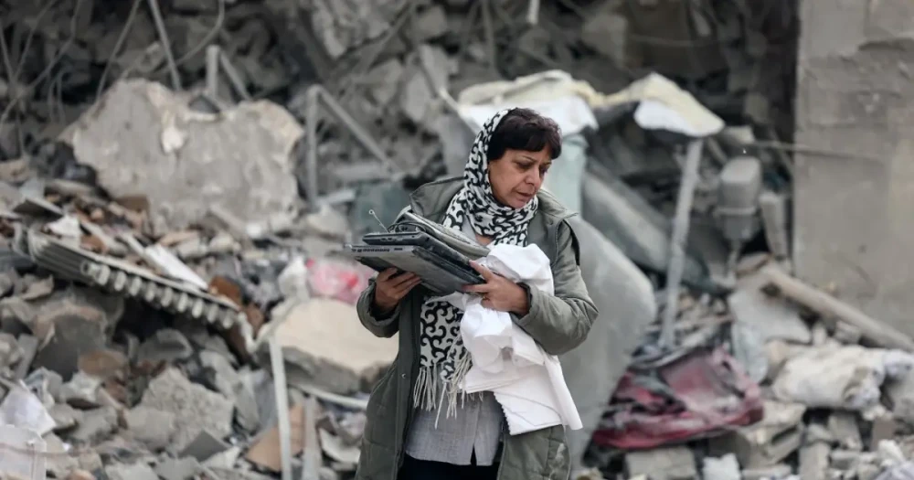 İran'da Kültürel Miras Vurgun: 120 Müze ve UNESCO Yapıları Zarar Gördü