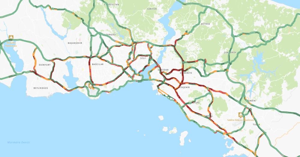 İstanbul'da Sabah Saati Trafik Yoğunluğu Yüzde 74'e Dayandı
