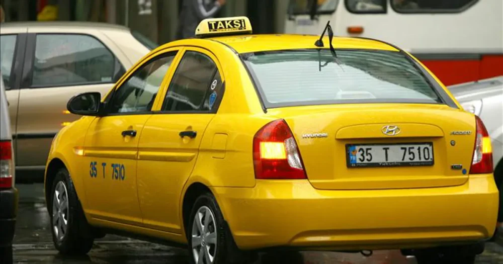 İzmir'de Ulaşım Ücretlerine Zam