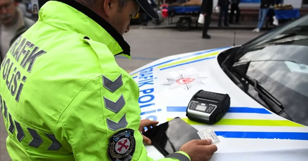 Emniyet Genel Müdürlüğü'nden Tablet ve Yazıcı İhalesi: Trafik Denetimleri Dijitalleşiyor