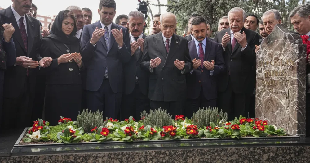Devlet Bahçeli, Alparslan Türkeş'i Anma Törenine Katıldı