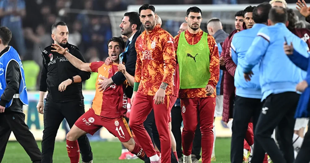 Galatasaray Kalecisi Günay Güvenç'ten Trabzonspor Maçı Sonrası Açıklamalar
