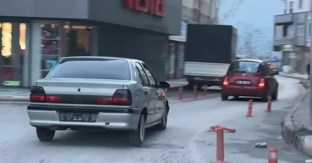 Plakasız Araçla Kaza Yapıp Kaçtı, Cezadan Kurtulamadı