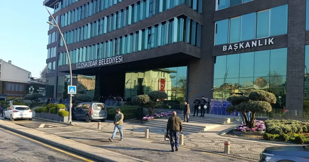 Üsküdar Belediyesi'nde Yolsuzluk Operasyonu: 20 Gözaltı