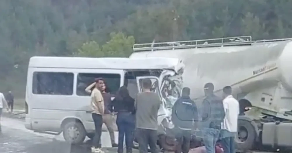 Isparta-Antalya Karayolu'nda Kanlı Kaza: 6 Can Kaybı