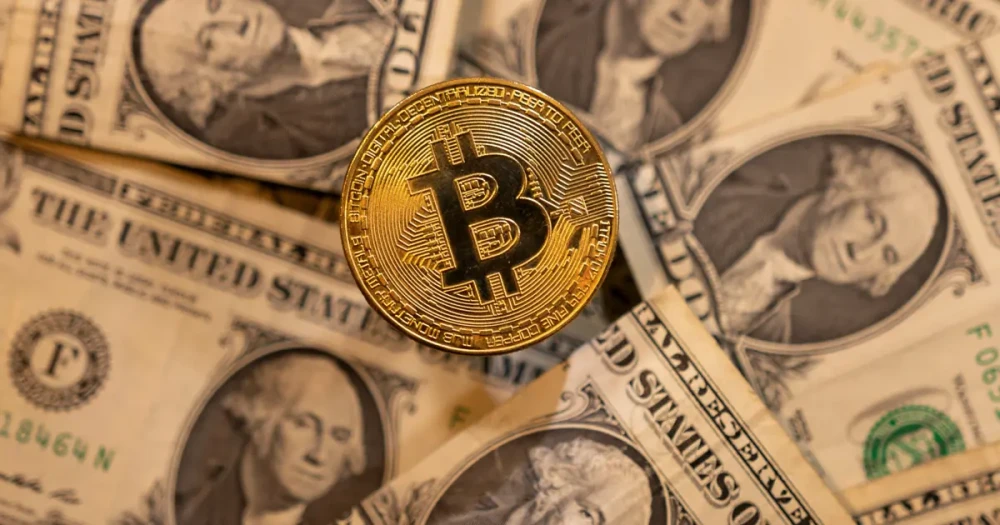 Bitcoin İki Ayın Dibinde, Yapay Zeka Temalı Kripto Varlıklar Yükseldi