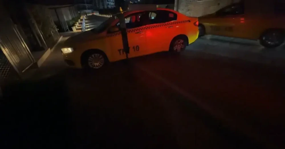 Ünlü Fenomeni Dolandıran Taksici Tutuklandı