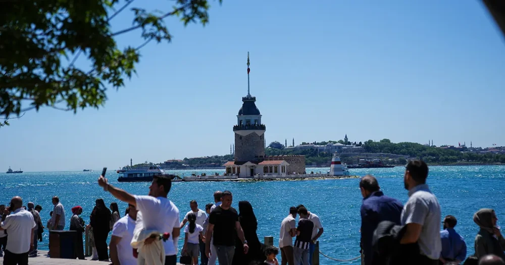 İstanbullular Dışarı Çıkarken Dikkat! Gölgede Bile Sıcaklık 32°C’ye Ulaşacak