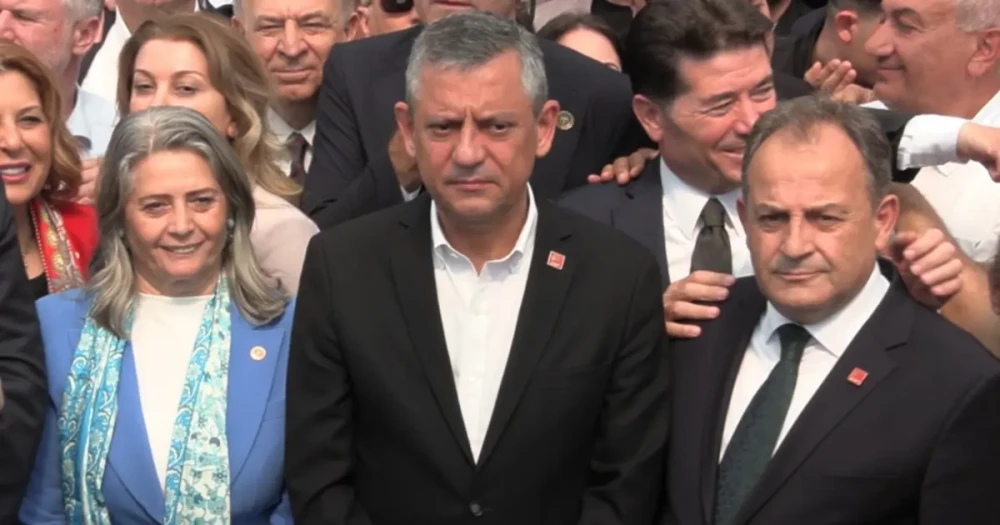 Hafta Sonu Üç Şehirde Sandık Başına Gidilecek: Özgür Özel'den Yerel Ara Seçim Turu