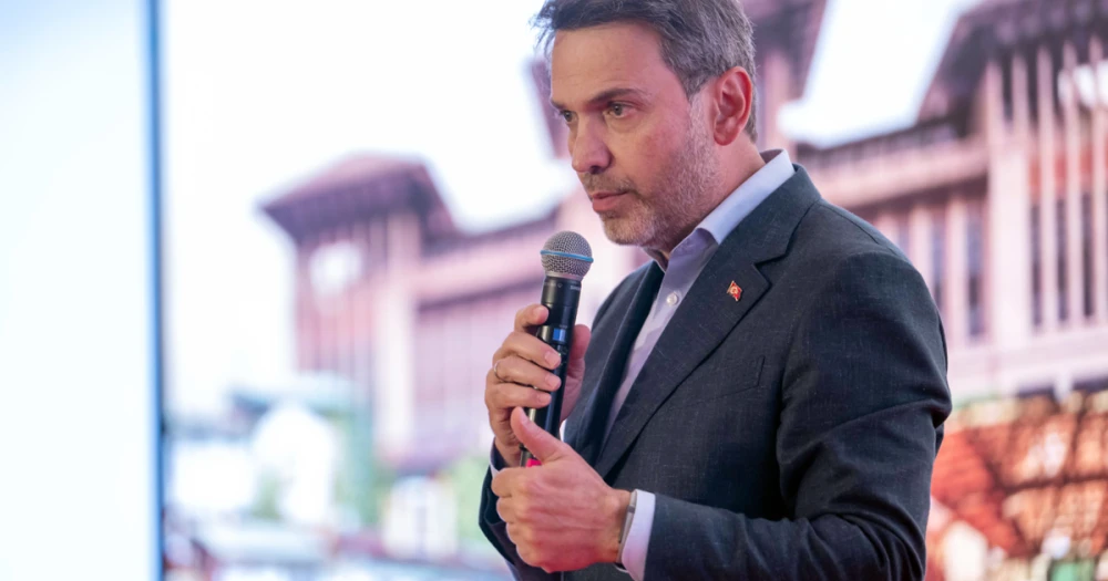 Bakan Bayraktar: Türkiye artık sahası dışında da petrol arayan bir ülke