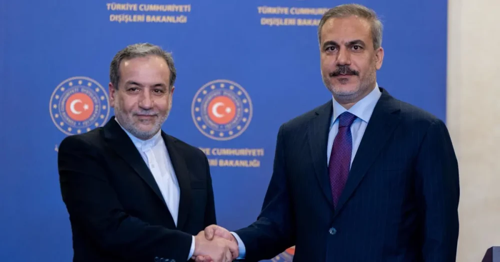 Bakan Fidan, İran Dışişleri Bakanı Arakçi ile Görüşme Yaptı