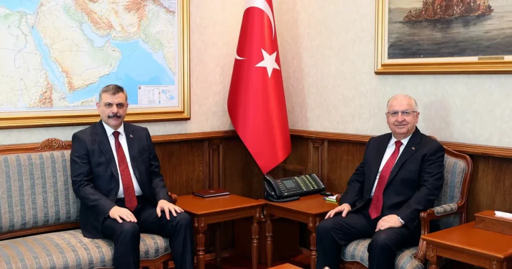 İçişleri Bakanı Çiftçi, Milli Savunma Bakanı Güler'i Ankara’da Karargahda Karşıladı