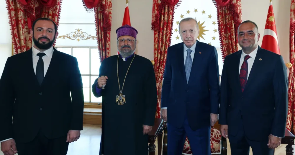 Cumhurbaşkanı Erdoğan, Ermenilerin Patriği Maşalyan'ı Resmi Törenle Karşıladı