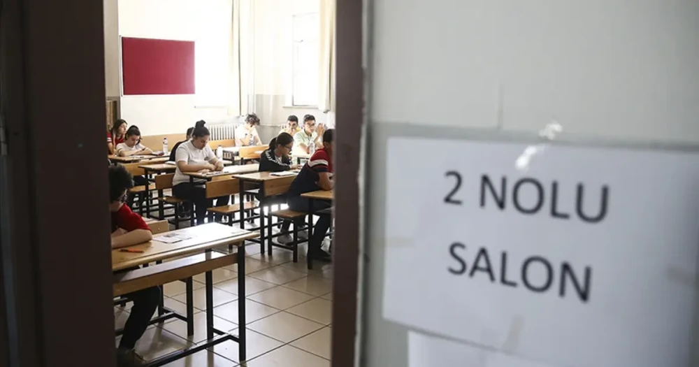 LGS’de Bu Yıl Bir İlk Yaşanacak: Onay Verenler Farklı Salonda Sınava Girecek