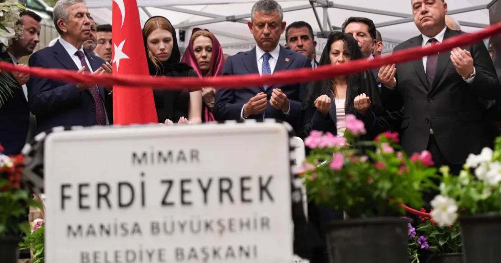 Ferdi Zeyrek’in Vefatının Birinci Yılında Mevlit Okutuldu