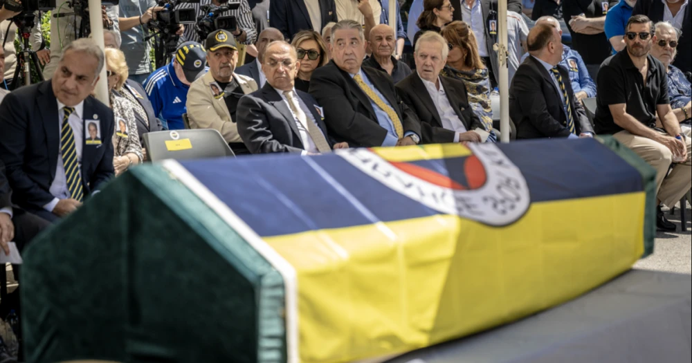 Aziz Yıldırım Gözyaşlarına Hakim Olamadı: Derviş Köksal Özbek’e Fenerbahçe’de Anma Töreni