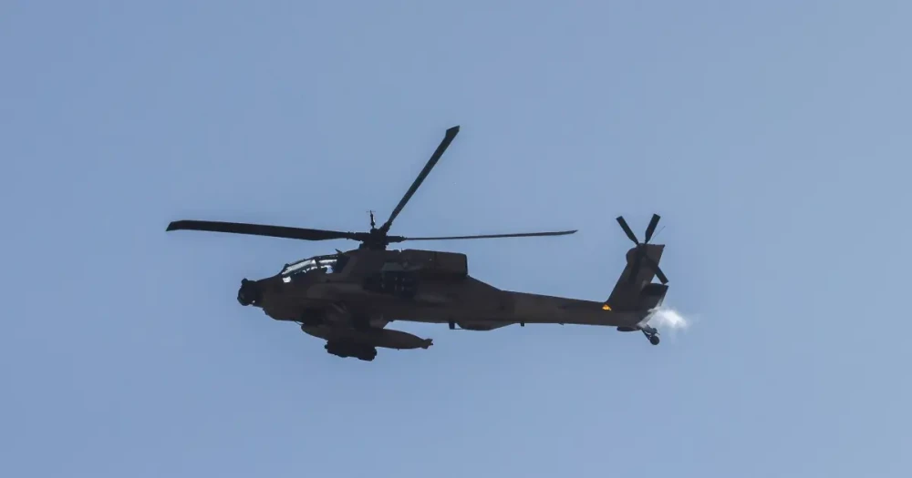 Savaş Alanında İlk: Düşen Apache Helikopterindeki Askerler Nasıl Kurtarıldı?