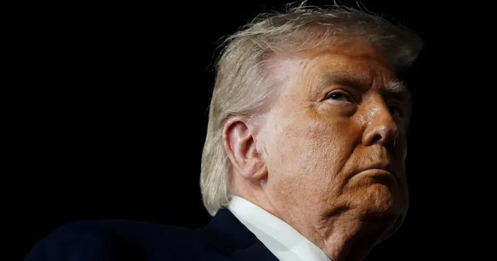 Trump: Bu Gece İran'ı Çok Sert Vuracağız