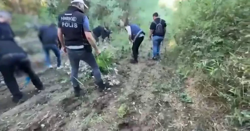 Hevsel Bahçeleri'nde Uyuşturucu Baskını