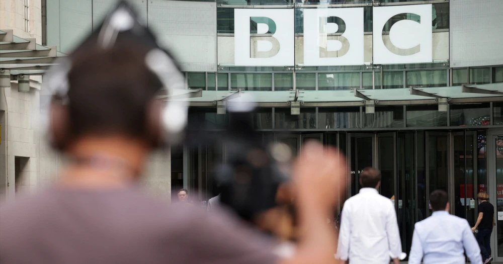 BBC, 550 Çalışanı İşten Çıkararak 500 Milyon Sterlinlik Hedefe Yaklaşıyor