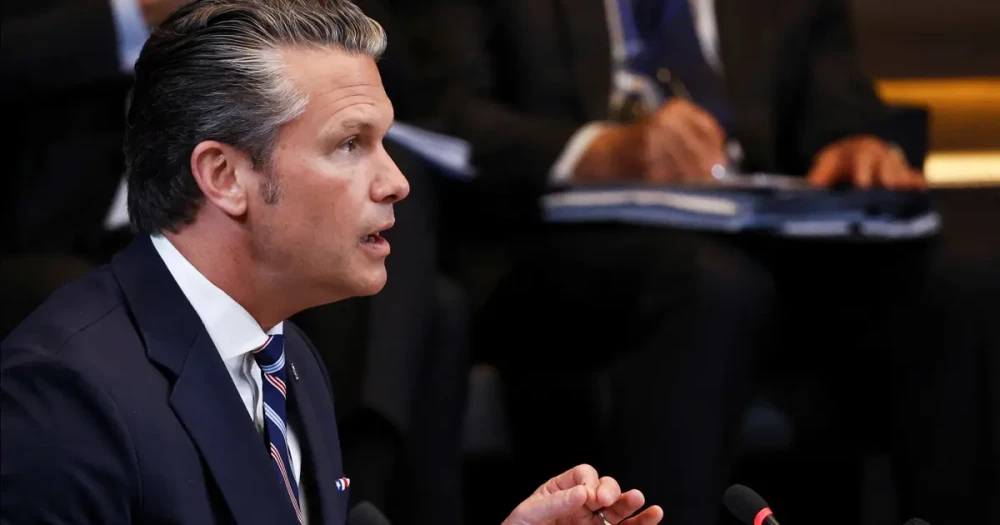 ABD Savunma Bakanı Hegseth, NATO’ya Avrupa’da Askeri Varlık İncelemesi Açıklaması