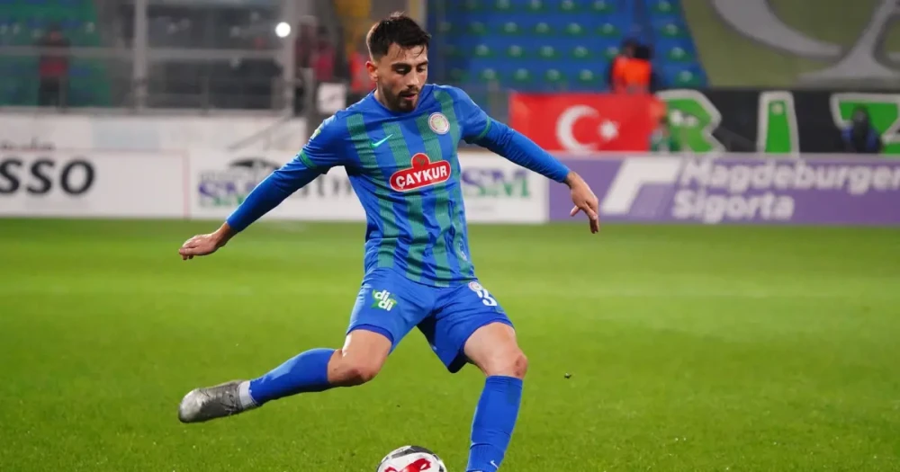 Süper Lig'de Parlamıştı, Taha Şahin İçin Fenerbahçe İddiası