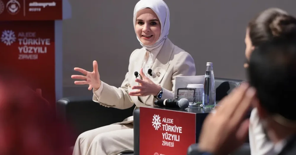 Bakan Göktaş'tan Roblox Açıklaması: Amacımız Yasaklamak Değil