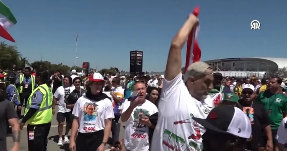 Belçika-İran maçı öncesi Los Angeles'ta gerginlik çıktı