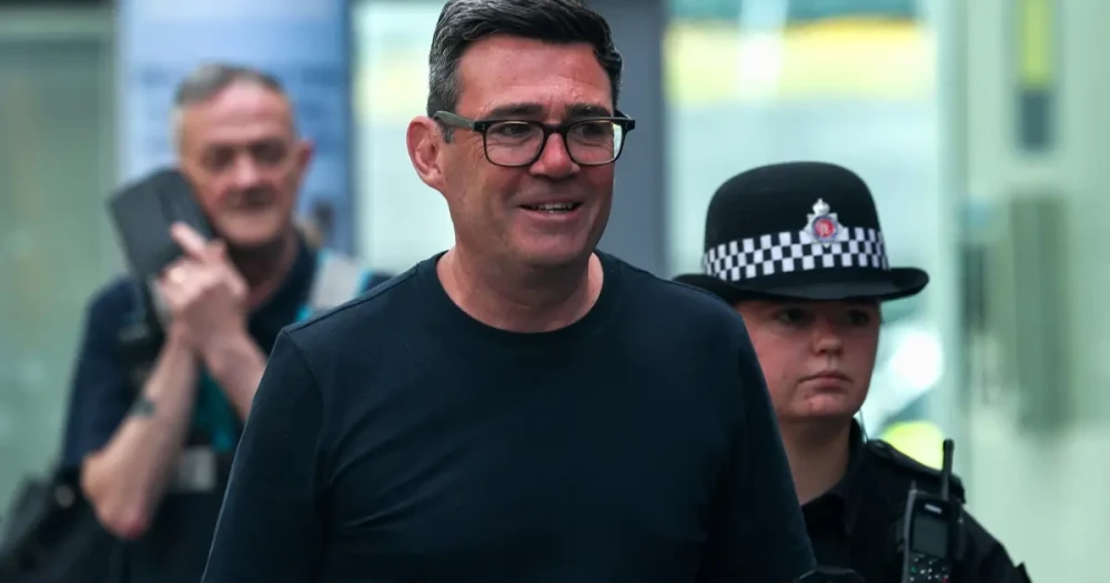 Andy Burnham, İngiltere Başbakanı Adayı Olarak Öne Çıkıyor