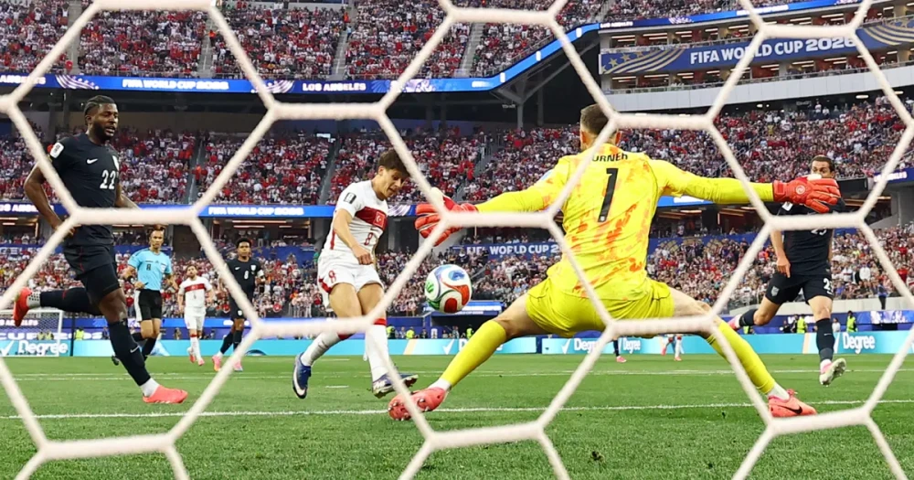 24 yıl sonra ilk gol geldi. Arda Güler, Türk futbol tarihine geçti