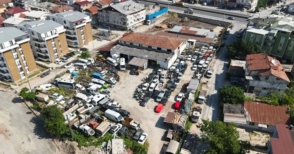 Yüzlerce Araç Neredeyse Bedavaya Satılacak