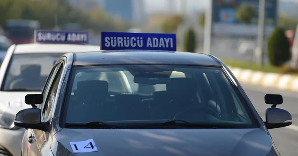 KDK, Güneşe Çıkamayan Sürücü Adayına Direksiyon Sınavını Akşam Saatlerine Taşımayı Kararlaştırdı