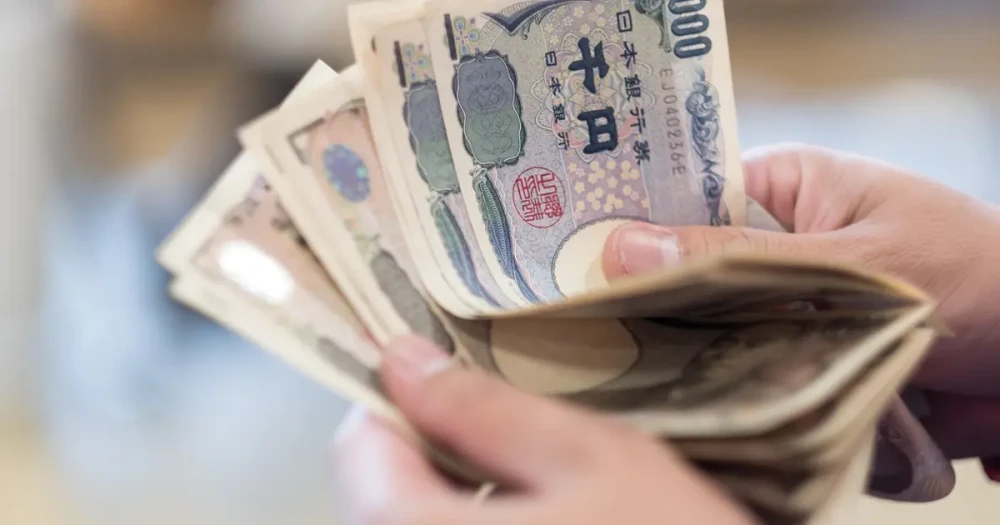 Haber Başlığı: Japon Yeni Resmen Eridi