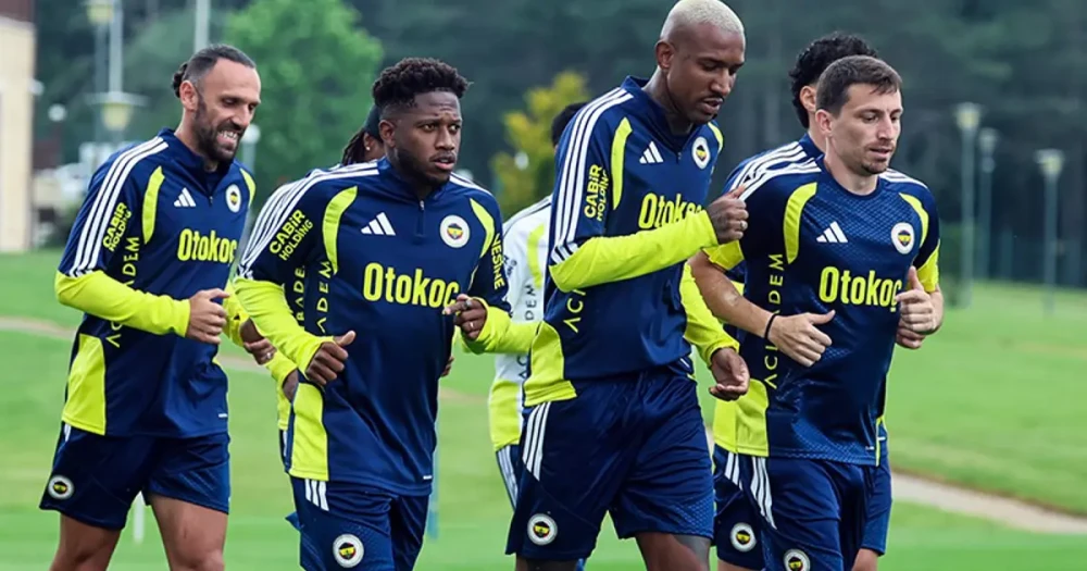 Fenerbahçe'de Şok Sakatlık: Yıldız Oyuncu Antrenmanı Yarıda Bıraktı