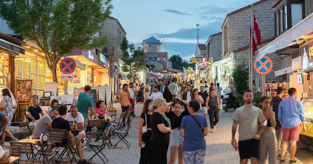 Alaçatı'da Dudak Uçuklatan Hesap: 870 Bin Lira Tutar