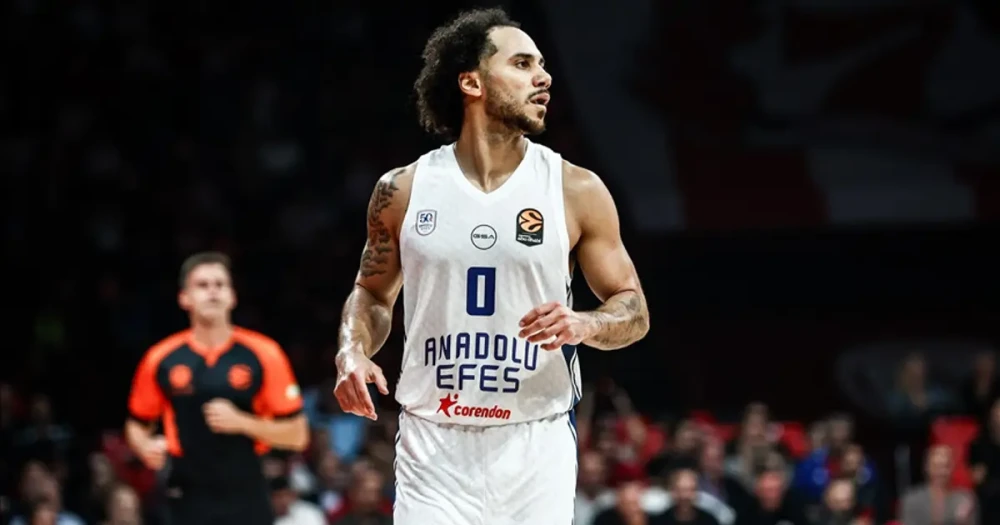 Anadolu Efes, Shane Larkin ile 8 Yıllık Dönemi Sonlandırdı