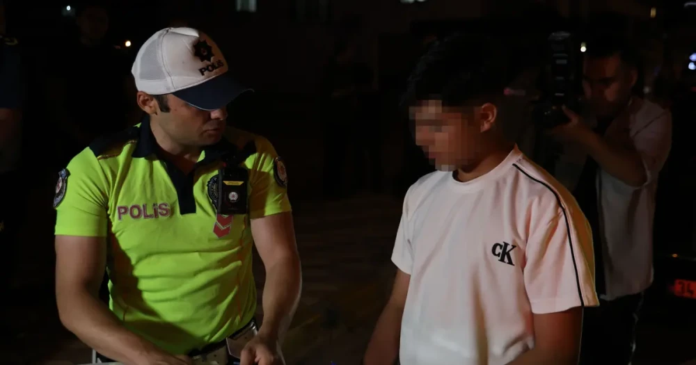 Ehliyetsiz yakalanan 16 yaşındaki çocuk sürücü ve araç sahibine 80 bin lira ceza